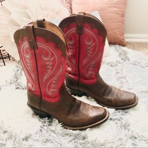Women’s Ariat boots